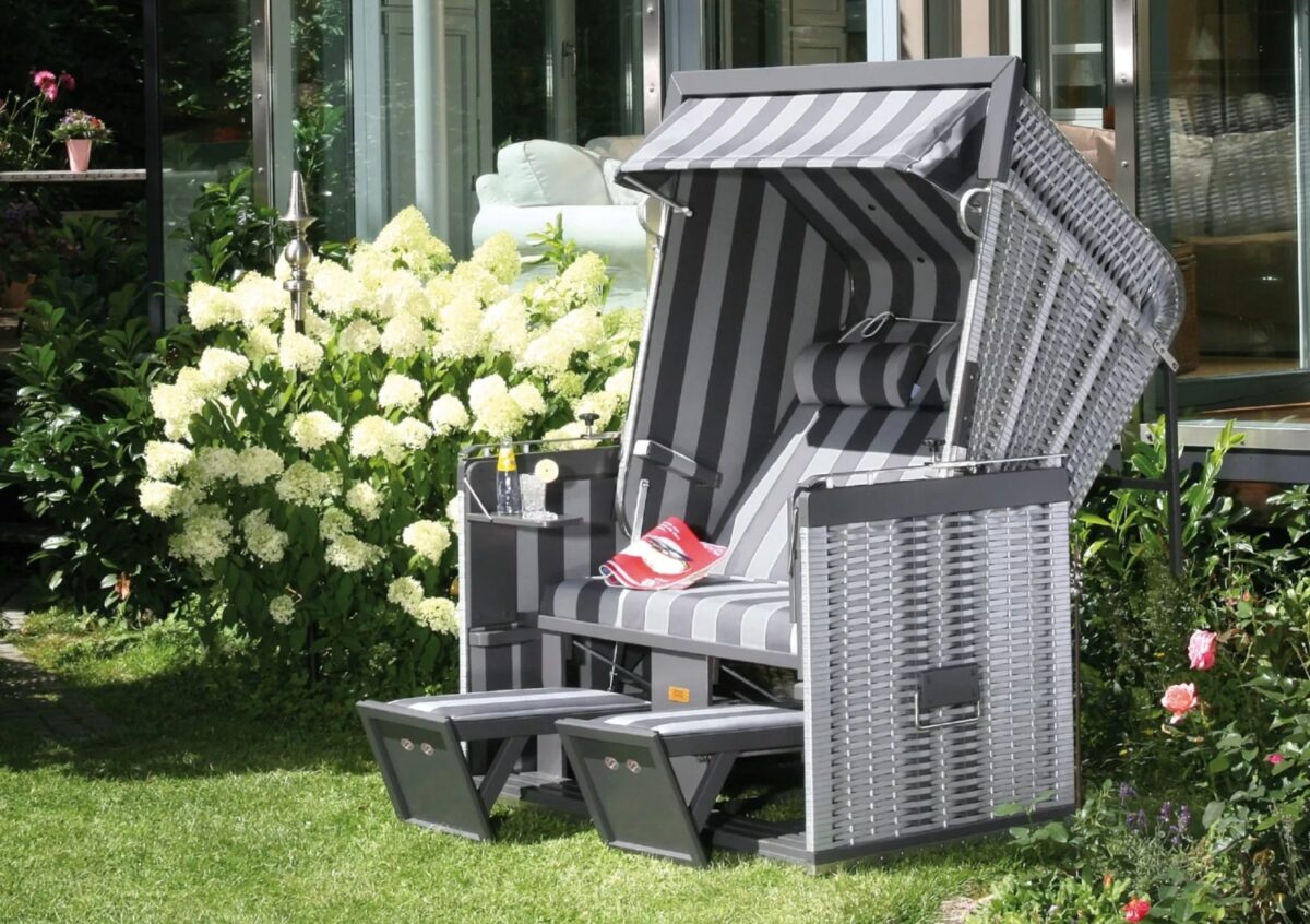 Strandkorb im Garten